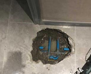 阿克苏阳台漏水维修公司分享下暖气管道漏水的原因有哪些